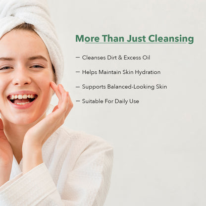 Zer03 Face Wash for Men & Women with Niacinamide & Vitamin C | Deep Cleansing Face Wash for All Skin Types | Removes Dirt, Excess Oil & Impurities | 100ml